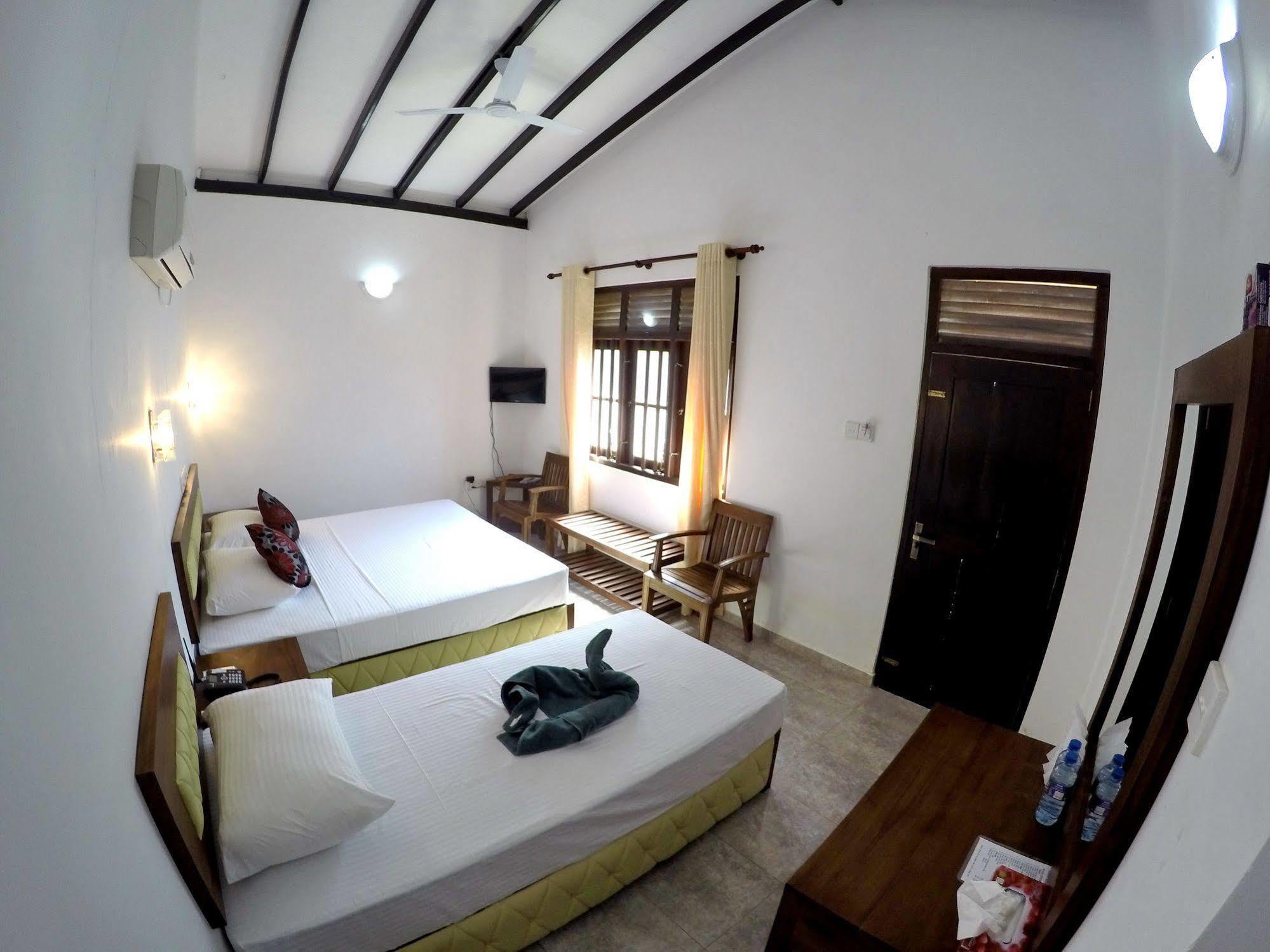 Ramon Beach Resort Ambalangoda  Eksteriør billede